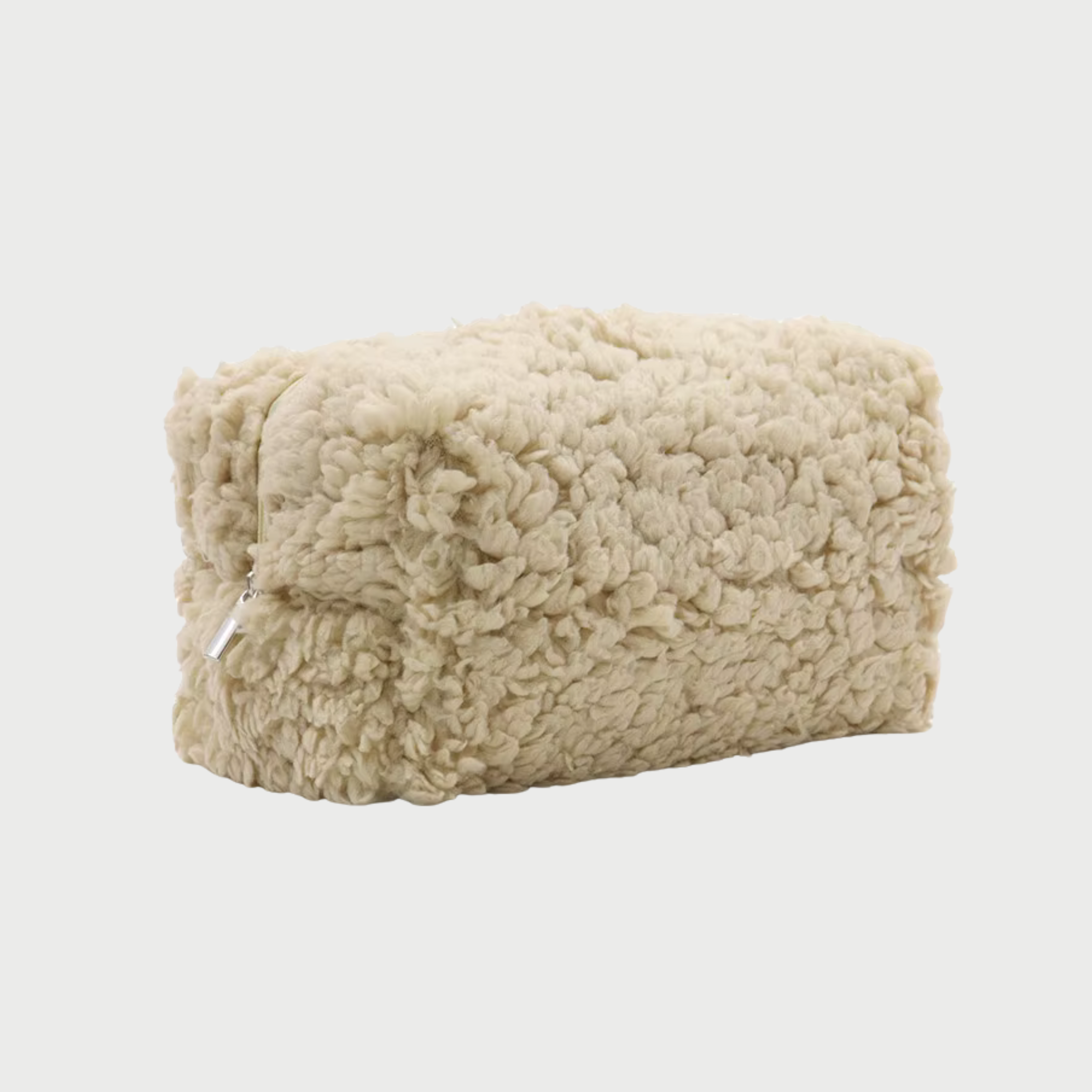 FLUFFY POUCH